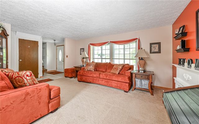 3511 Sunnyvale Dr, West Deer, PA 15101