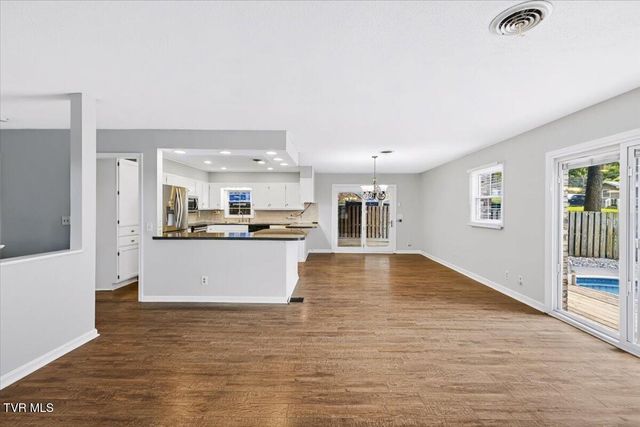 9 Red Oak Circle, Johnson City, TN 37604