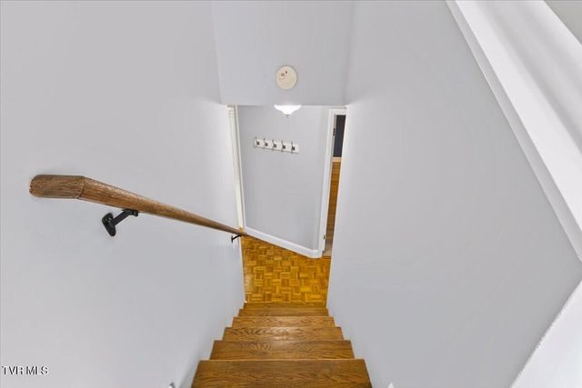 9 Red Oak Circle, Johnson City, TN 37604