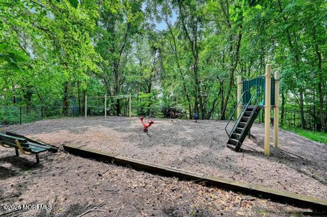 258 Grassmere Court, Aberdeen, NJ 07747
