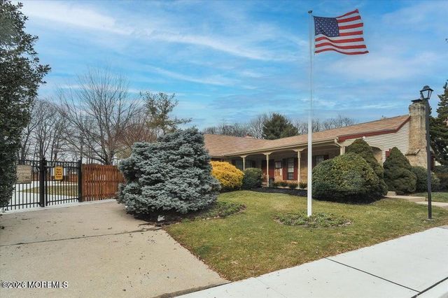 258 Grassmere Court, Aberdeen, NJ 07747