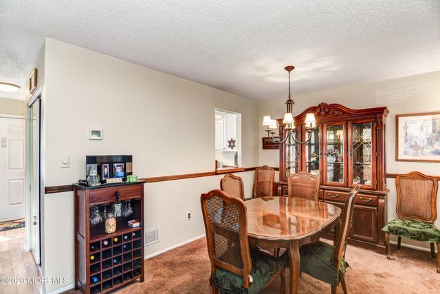 258 Grassmere Court, Aberdeen, NJ 07747