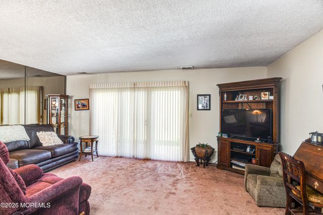 258 Grassmere Court, Aberdeen, NJ 07747