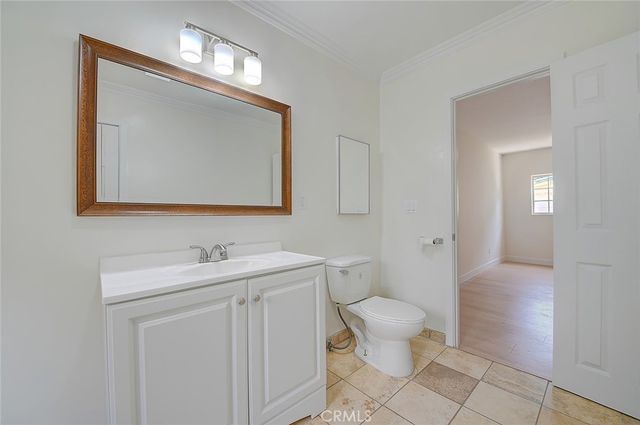 811 E 42nd, Los Angeles, CA 90011