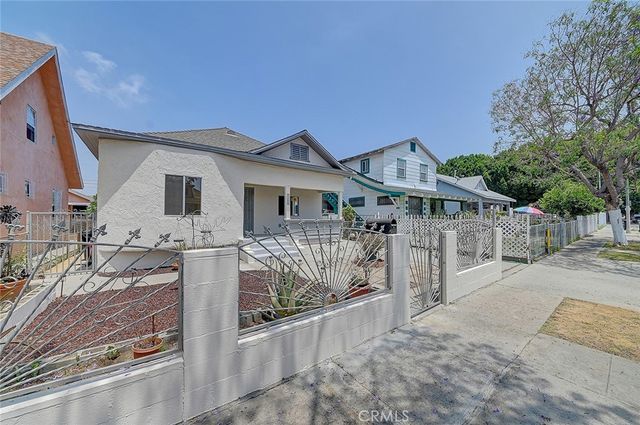 811 E 42nd, Los Angeles, CA 90011