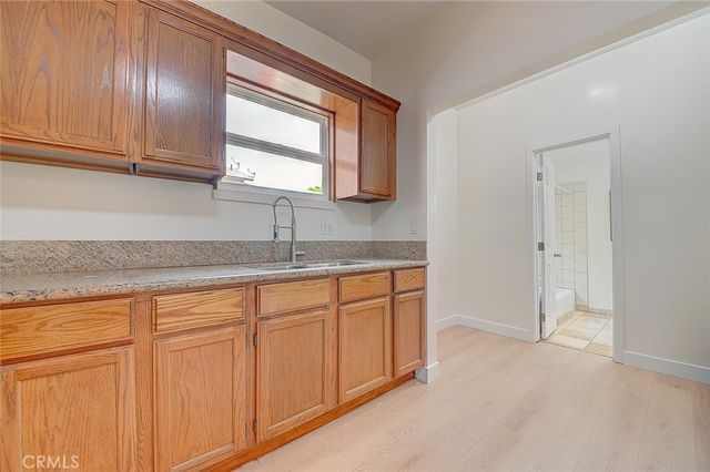 811 E 42nd, Los Angeles, CA 90011