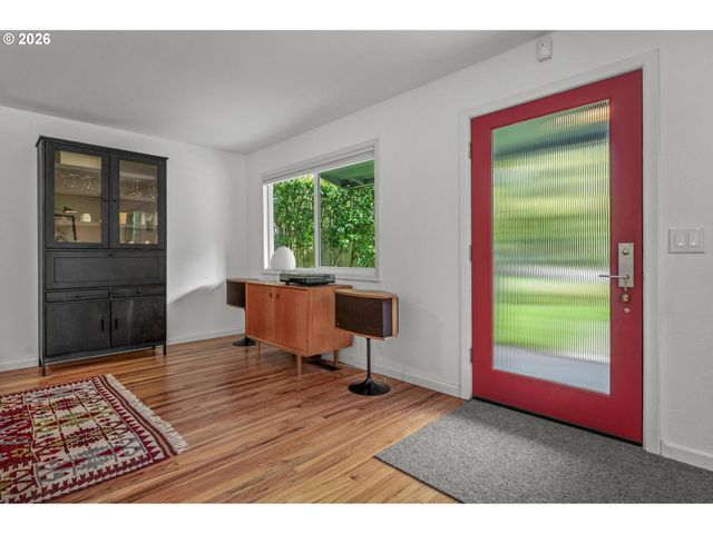 9405 Sw 2ND Ave, Portland, OR 97219