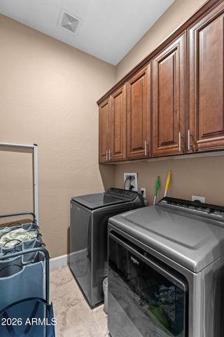 690 W DYLAN Court, Wickenburg, AZ 85390