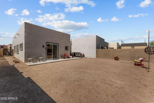 690 W DYLAN Court, Wickenburg, AZ 85390