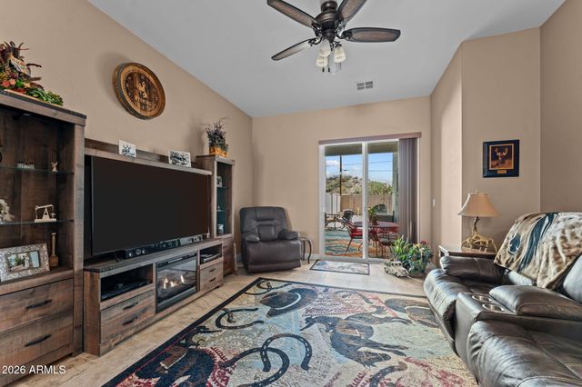 690 W DYLAN Court, Wickenburg, AZ 85390