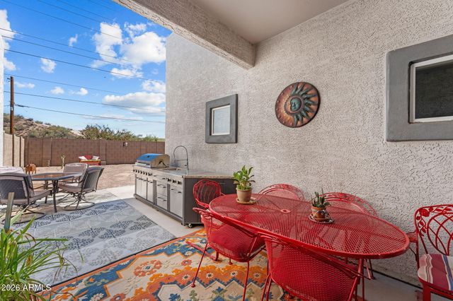 690 W DYLAN Court, Wickenburg, AZ 85390