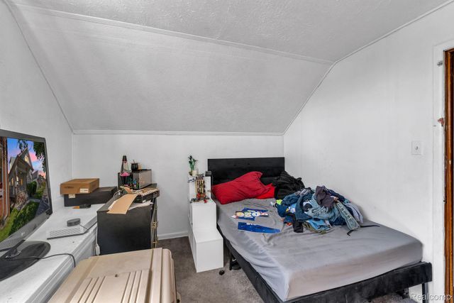 11369 Lumpkin Street, Hamtramck, MI 48212