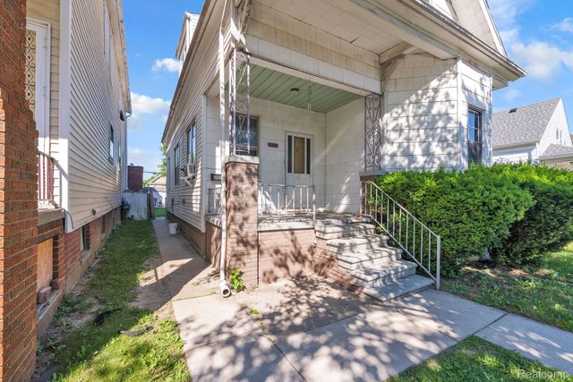 11369 Lumpkin Street, Hamtramck, MI 48212