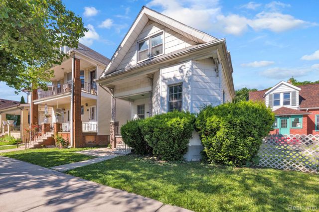 11369 Lumpkin Street, Hamtramck, MI 48212