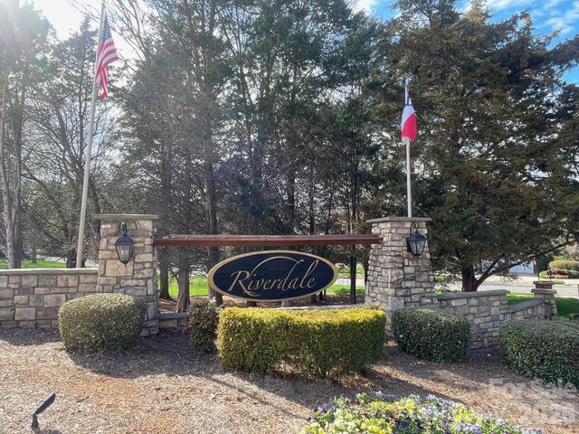 5626 Mcdowell Run Drive, Huntersville, NC 28078