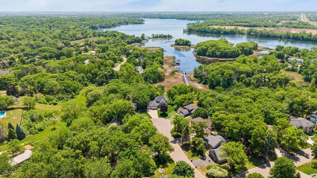 18706 Kanabec Court, Lakeville, MN 55044 — photo 2