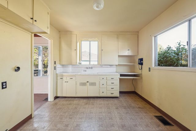 725 Pomona Ave, El Cerrito, CA 94530