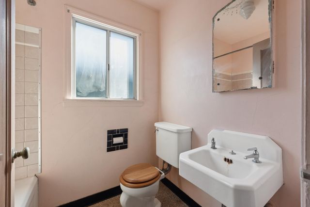 725 Pomona Ave, El Cerrito, CA 94530