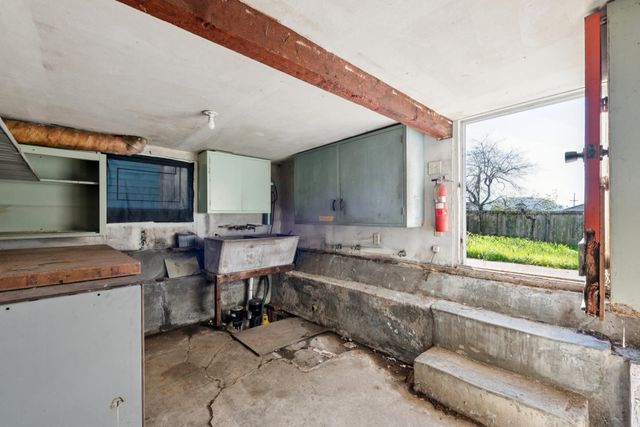 725 Pomona Ave, El Cerrito, CA 94530