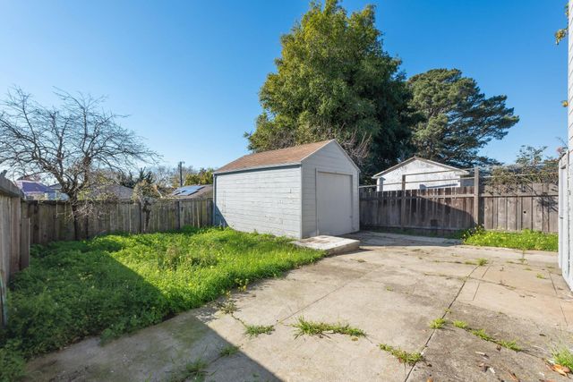 725 Pomona Ave, El Cerrito, CA 94530