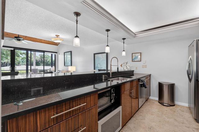 164 Old Meadow Way, Palm Beach Gardens, FL 33418