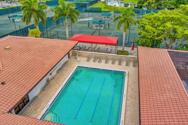 164 Old Meadow Way, Palm Beach Gardens, FL 33418