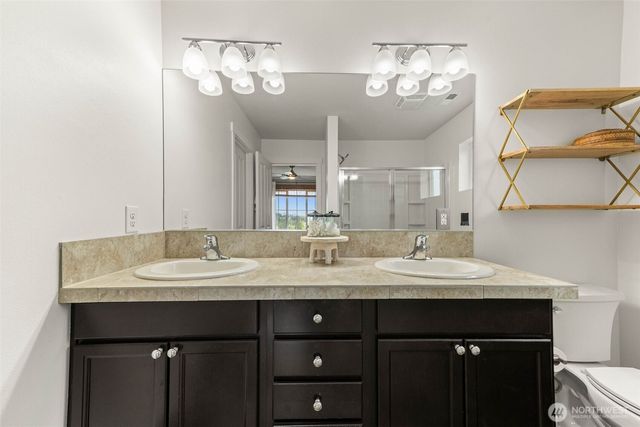 6717 Birdseye Ave NE, Lacey, WA 98516