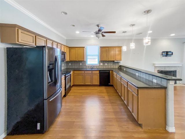 21927 Guadalupe Drive, Galveston, TX 77554