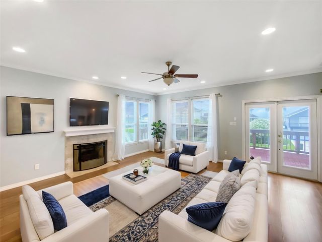 21927 Guadalupe Drive, Galveston, TX 77554