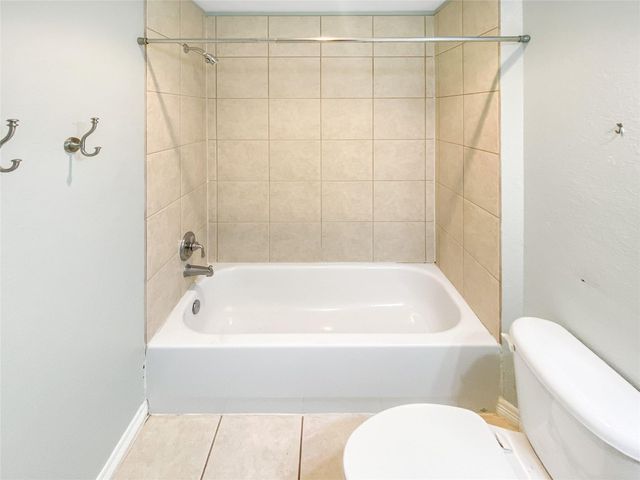 21927 Guadalupe Drive, Galveston, TX 77554