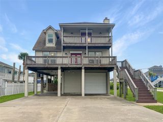 21927 Guadalupe Drive, Galveston, TX 77554