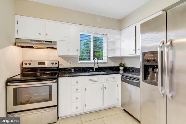 5804 CHANNING RD, Springfield, VA 22150
