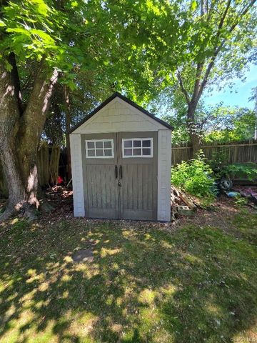 83 Forge Road 2, Riverhead, NY 11901