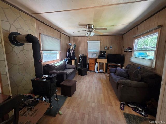 83 Forge Road 2, Riverhead, NY 11901