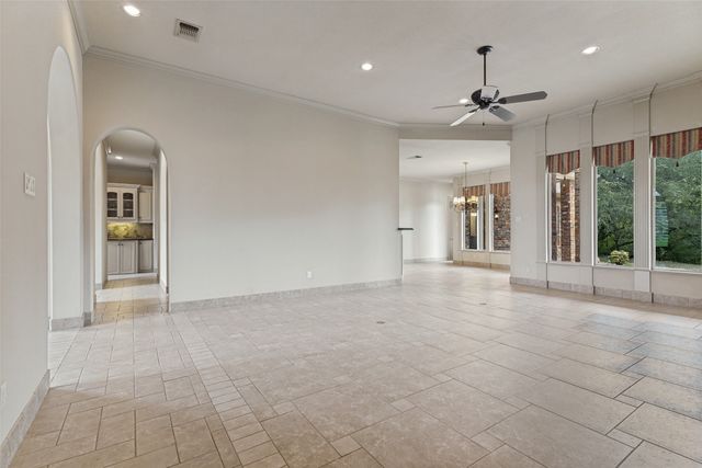 2213 Clear Creek Drive, Weatherford, TX 76087
