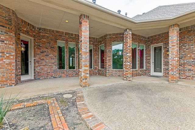2213 Clear Creek Drive, Weatherford, TX 76087