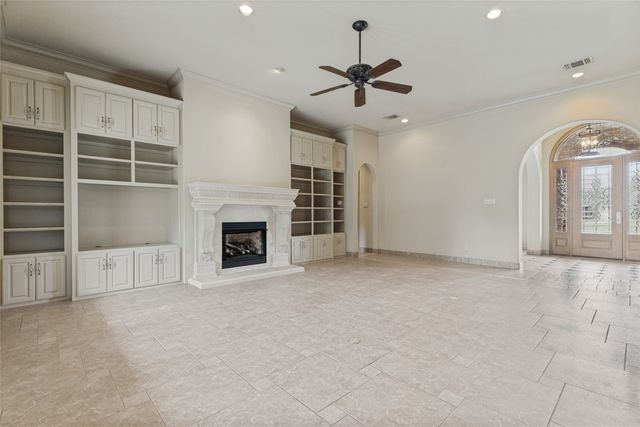 2213 Clear Creek Drive, Weatherford, TX 76087