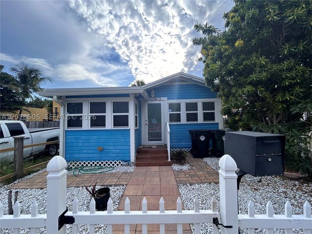 413 S K St, Lake Worth, FL 33460