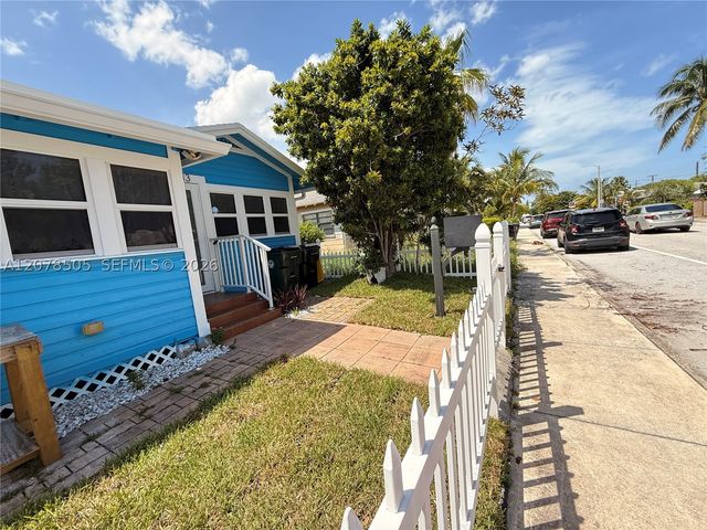 413 S K St, Lake Worth, FL 33460