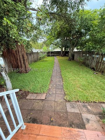 413 S K St, Lake Worth, FL 33460