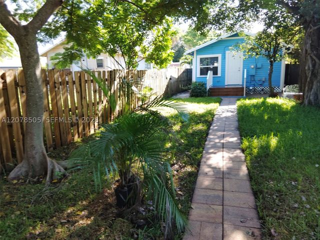 413 S K St, Lake Worth, FL 33460