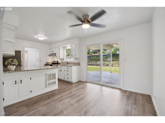 1119 Ne 109TH St, Vancouver, WA 98685