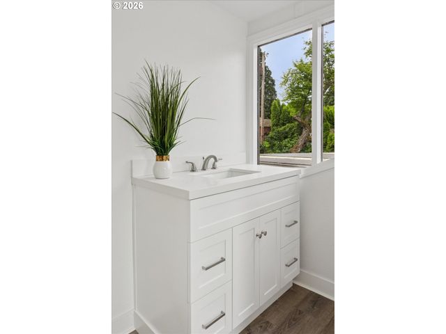 1119 Ne 109TH St, Vancouver, WA 98685
