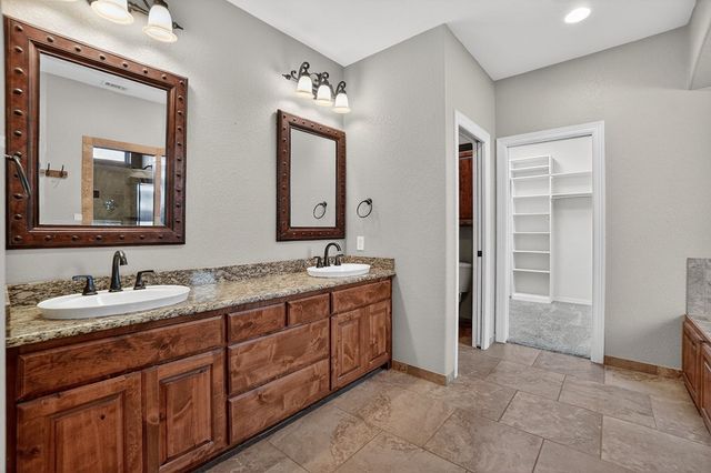 5900 Llano, Midland, TX 79707