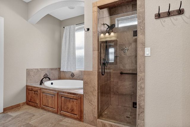 5900 Llano, Midland, TX 79707