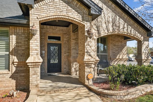 5900 Llano, Midland, TX 79707