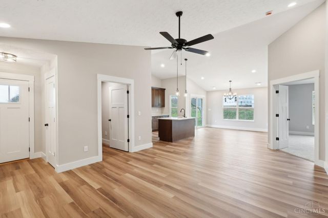 5017 Waterford Lane, Middletown, OH 45042