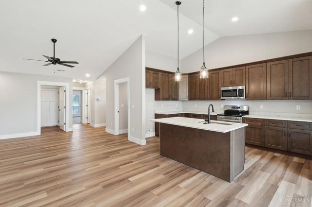 5017 Waterford Lane, Middletown, OH 45042