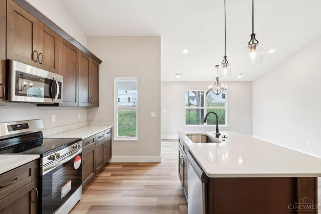 5017 Waterford Lane, Middletown, OH 45042