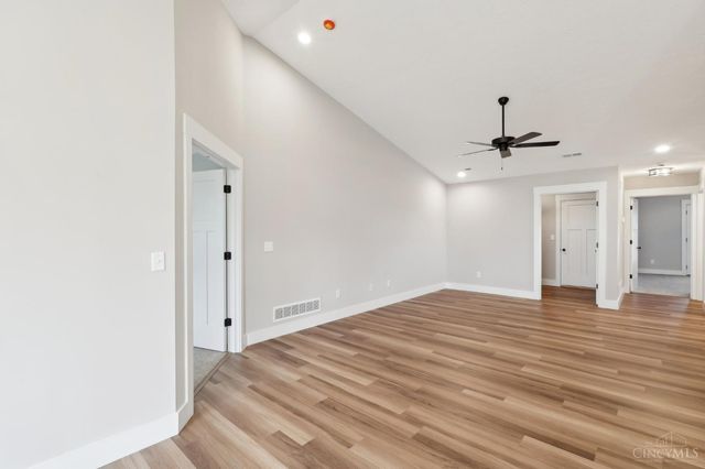 5017 Waterford Lane, Middletown, OH 45042